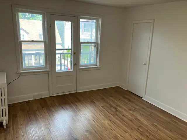 2 Bedroom ByWard Market Apartment for Rent (152 Guigues Ave) - Photo 10