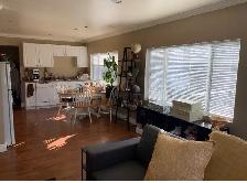 White Rock Upper Suite - Photo 3