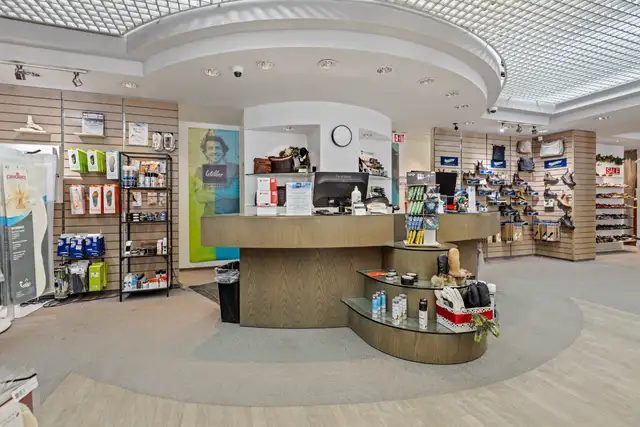 6,214 sf of Prime Frontage Retail for Lease | 146 Rideau Street - Photo 12