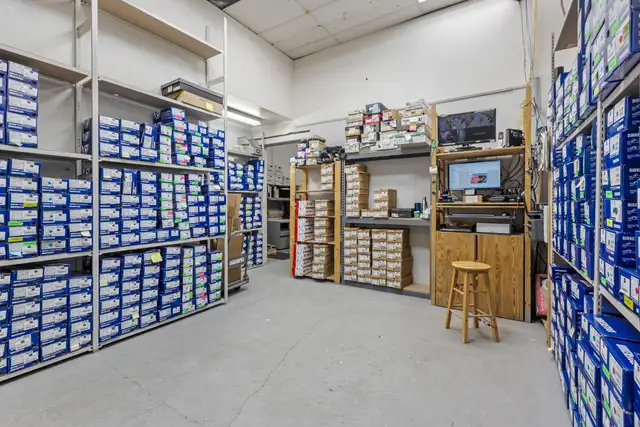 6,214 sf of Prime Frontage Retail for Lease | 146 Rideau Street - Photo 19