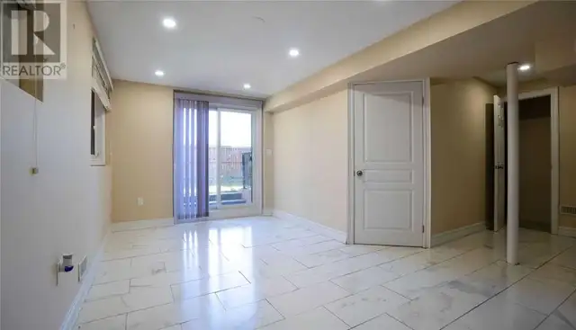 Walkout 1 Bed Basement Apartment Near FALLS, Ensuite Laundry - Photo 2