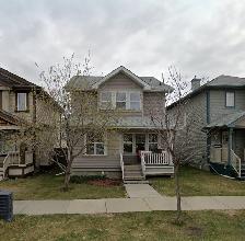 Spacious 3 Bed, 2.5 Bath Home in Terwillegar Towne