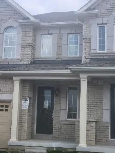 3 Bedrooms Townhouse Available In Brampton April 1st