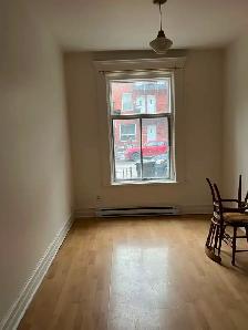 Small 4 1/2 close to metro Joliette, 1185$ - Photo 6