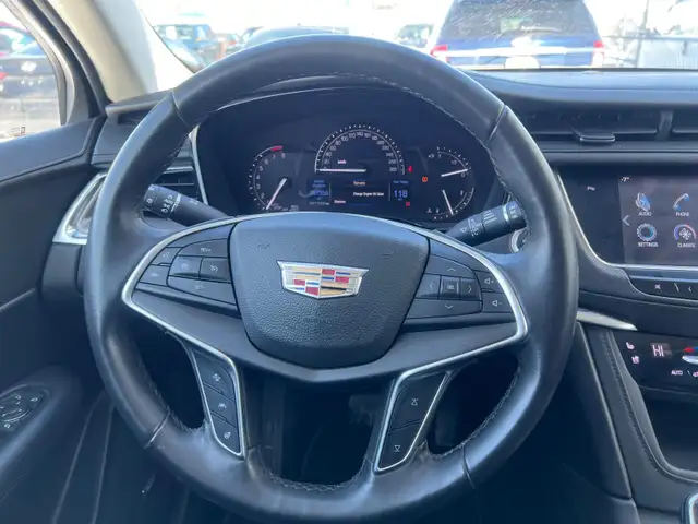 2017 Cadillac XT5 Premium Luxury AWD - Photo 12