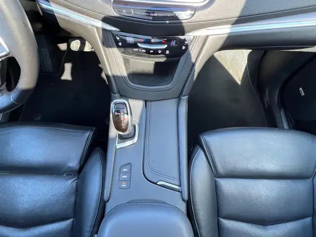 2017 Cadillac XT5 Premium Luxury AWD - Photo 15