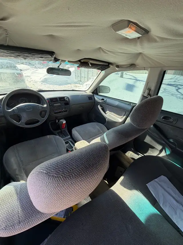 Car for sale - Photo 2
