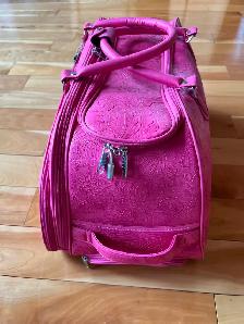 Beautiful Women's Pink Travel Bag BRAND NEW with Keys - Photo 5