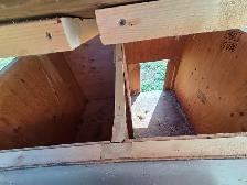 Winterized Dog House - Photo 2