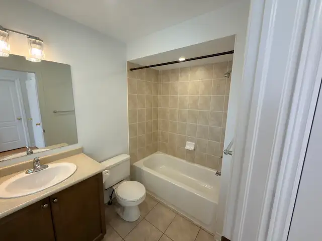Semi Detached For Lease Brampton Full House - Photo 8