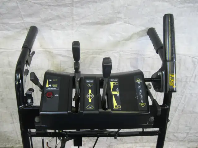 Souffleuse YAMAHA YS1028J Snowblower souffleur chenilles Honda - Photo 3