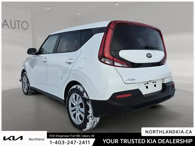 2021 Kia Soul LX - Photo 2
