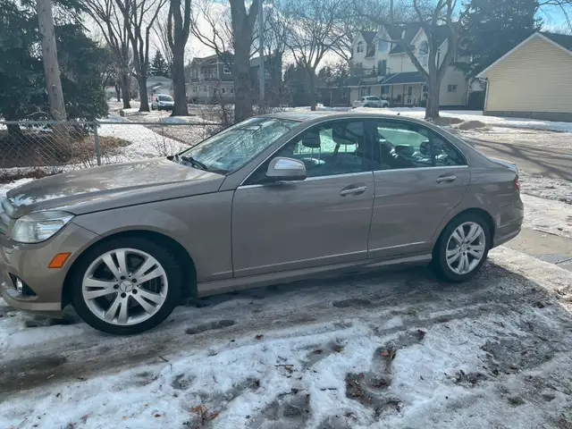 2009 Mercedes C350 - Low mileage