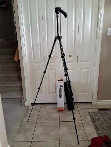 Manfrotto Tripod - Photo 3