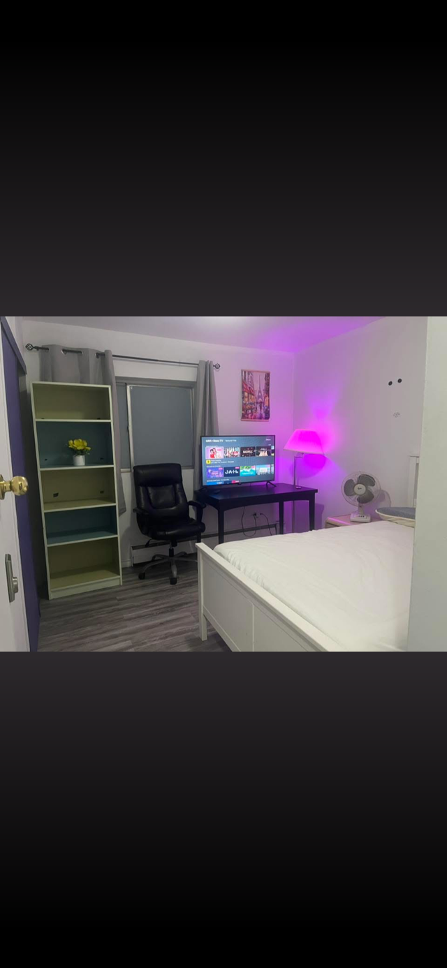 Discount Price Summer Sublet Private Room $650 All Inclusive - Photo 4