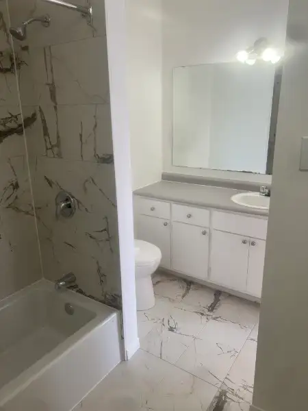 Superbe grand 5 1/2, Lévis sur 2 étage cuisine rénové AVRIL - Photo 12