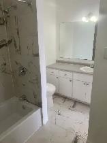 Superbe grand 5 1/2, Lévis sur 2 étage cuisine rénové AVRIL - Photo 12