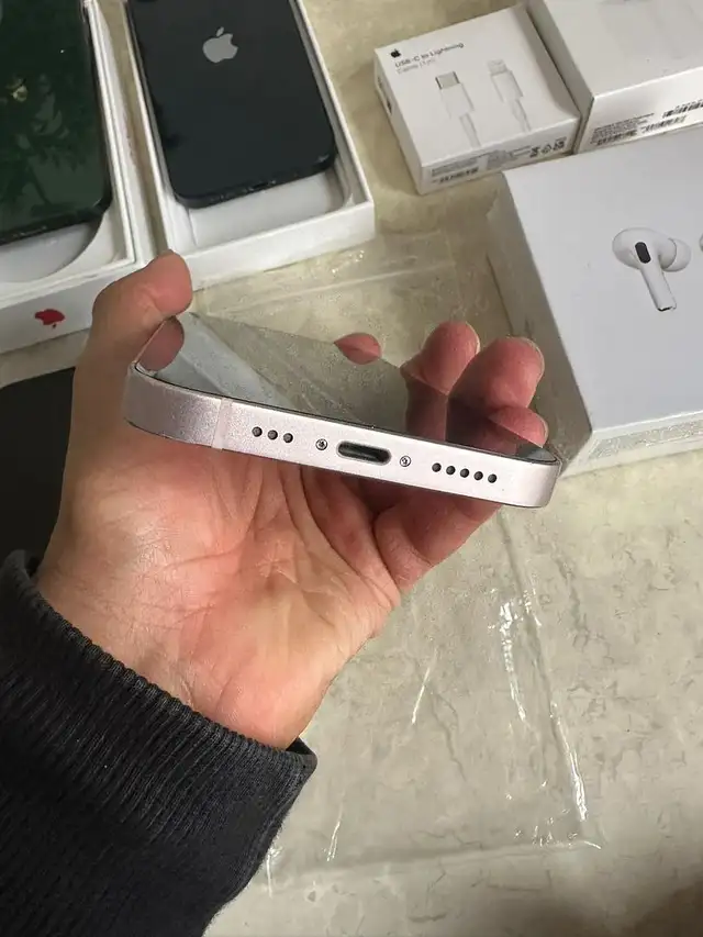 iPhone 13 128gb Airpods/Charger Set/Delivery - Photo 4