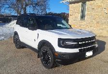 2024 Ford Bronco Outer Banks (Freshly Safetied, 52,500kms)