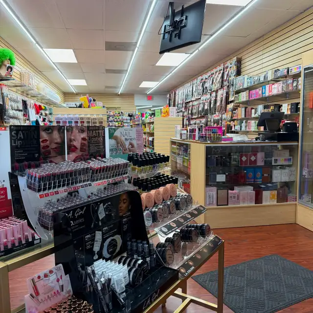 E 2 Visa Eligible Beauty Supply Store sale at Florida - Photo 4