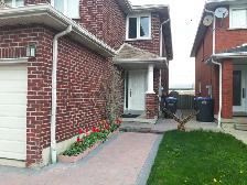 Beautiful room for rent at Eglinton and Credit View. Mississauga