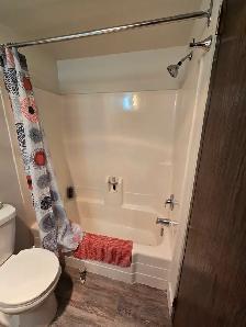 1 BEDROOM APARTMENT - PET FRIENDLY - Photo 9