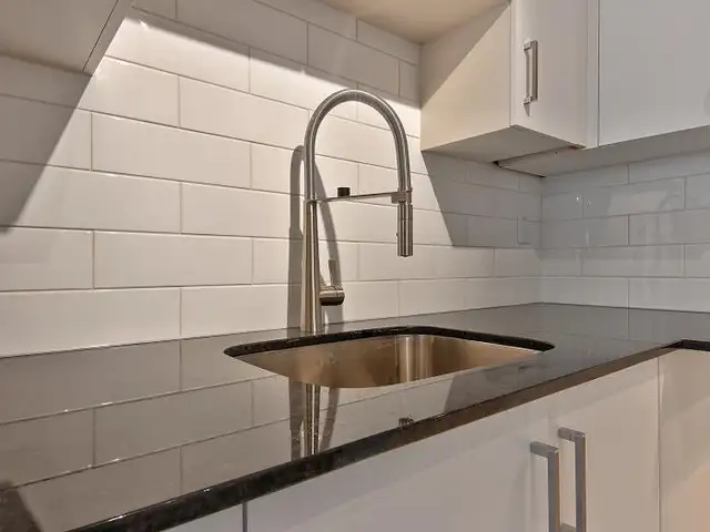 4 1/2 Style-Condo rénové à Verdun - Juillet - Internet inclus - Photo 2