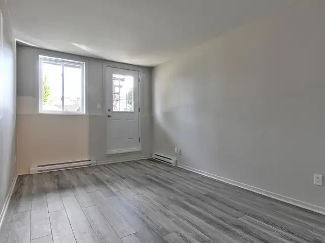 4 1/2 Style-Condo rénové à Verdun - Juillet - Internet inclus - Photo 7