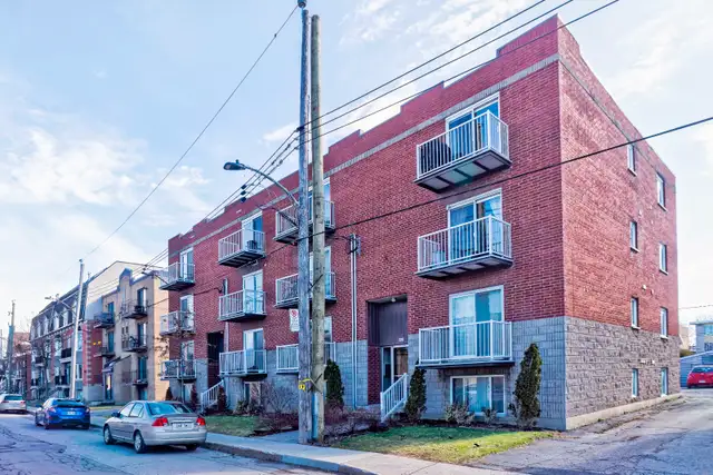 4 1/2 Style-Condo rénové à Verdun - Juillet - Internet inclus - Photo 10