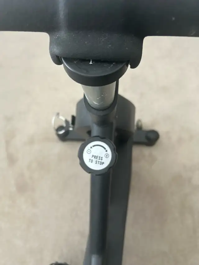 Excerise Bike - Photo 4