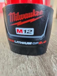 Milwaukee M12 2.0ah CP battery - Photo 2