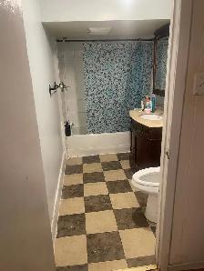 Private room fully furnished (BASEMENT GIRL ONLY) Malton $600 - Photo 4