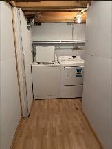 Walkout basement 2Bed 1 Den apartment for rent in Richmond Hill - Photo 5