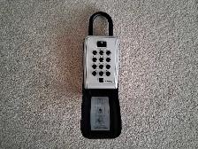 Masterlock Key Safe - Photo 2