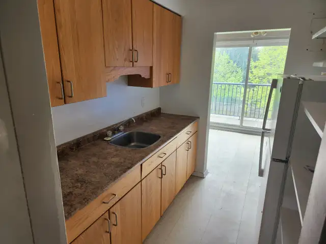 Woodstock - 1 bedroom - Great location! Avail. now - Photo 10