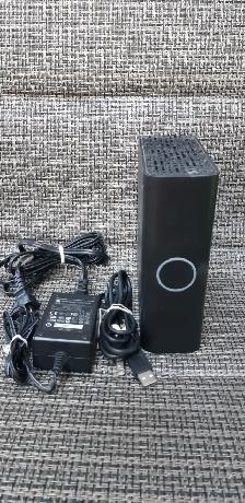 500 GB WESTERN DIGITAL PORTABLE EXTERNAL HARD DRIVE (Like New)