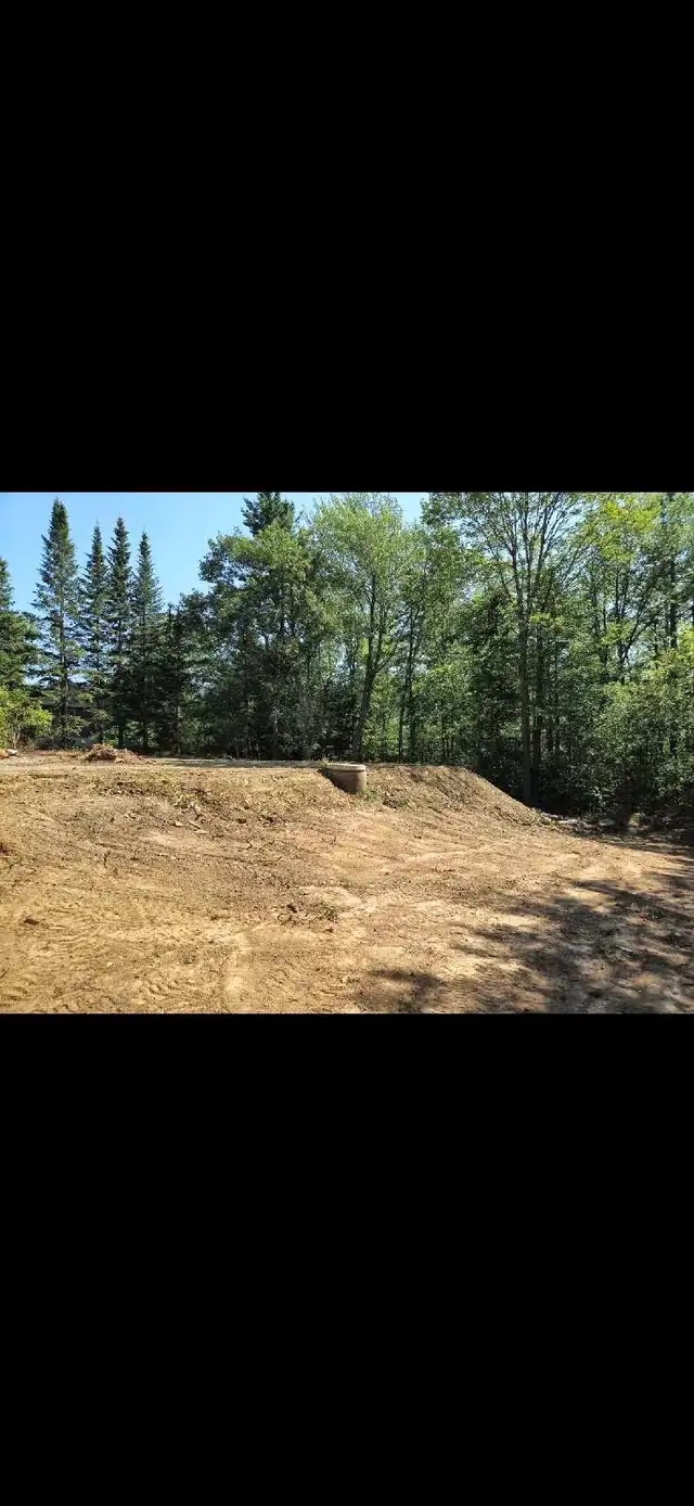 Gravel and topsoil for sale - Photo 3