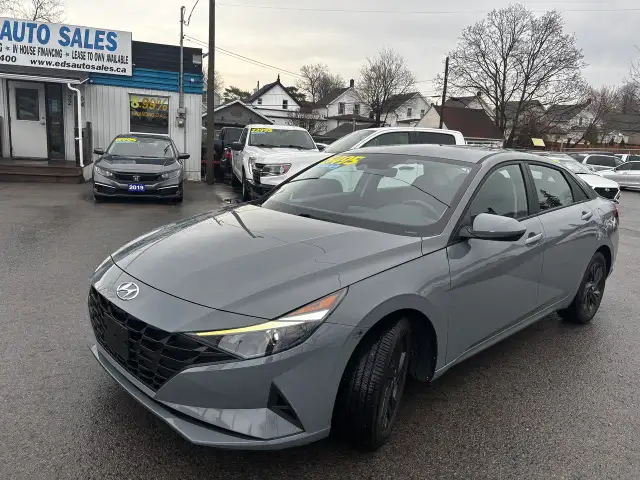 2022 Hyundai Elantra Preferred, Push Button Start, Lane Departur - Photo 3