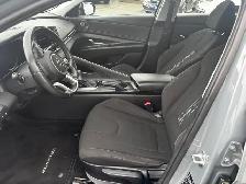 2022 Hyundai Elantra Preferred, Push Button Start, Lane Departur - Photo 10