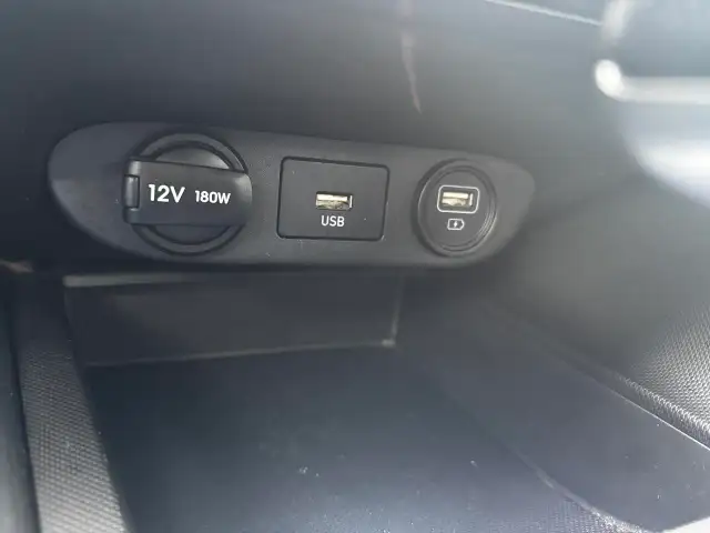 2022 Hyundai Elantra Preferred, Push Button Start, Lane Departur - Photo 19