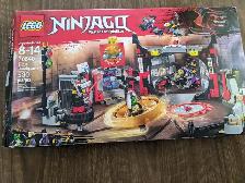 Lego Ninjago  -   S.O.G. Headquarters