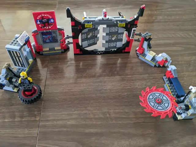 Lego Ninjago  -   S.O.G. Headquarters - Photo 4