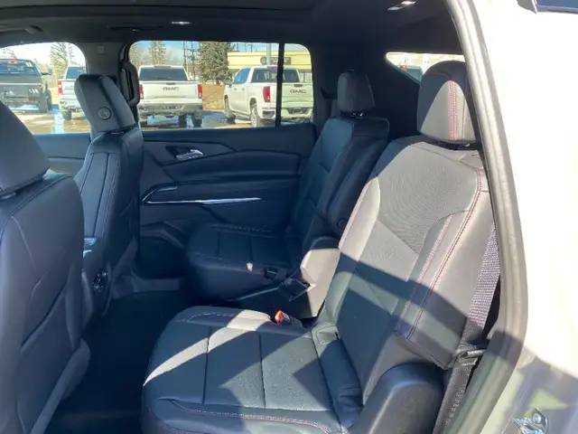 2026 Chevrolet Traverse Z71 Leather|Heated Seats|Sunroof - Photo 11