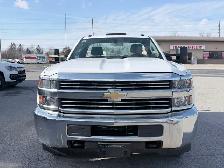 2017 Chevrolet Silverado 3500HD - Photo 2