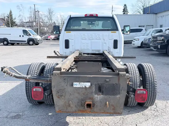 2017 Chevrolet Silverado 3500HD - Photo 5