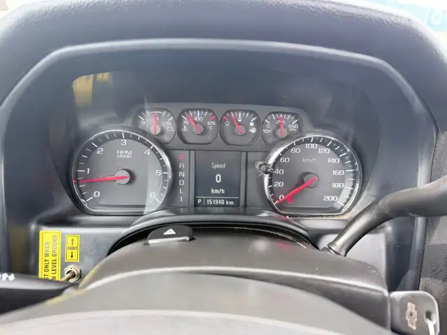 2017 Chevrolet Silverado 3500HD - Photo 9