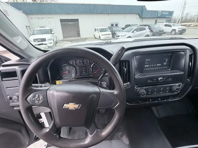 2017 Chevrolet Silverado 3500HD - Photo 12