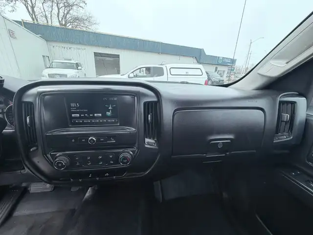 2017 Chevrolet Silverado 3500HD - Photo 13