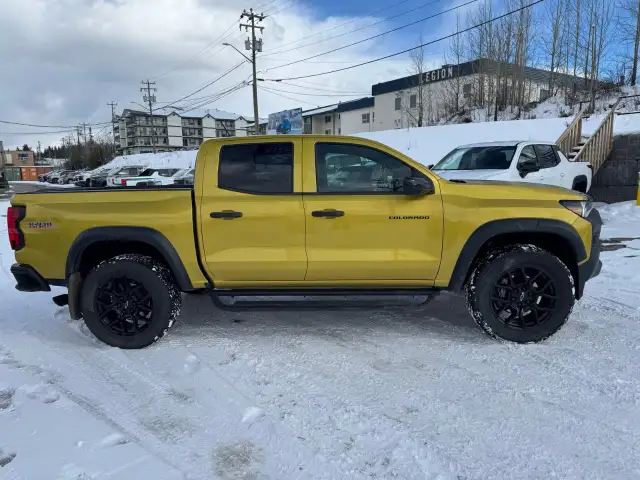 2024 Chevrolet Colorado - Photo 4