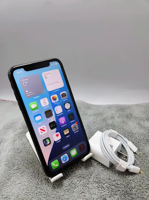 iPhone 11 64gb Black 90% 3 Months Warranty W/Charge - Photo 2